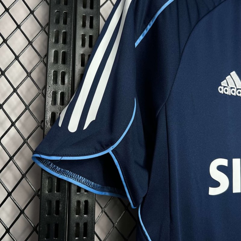 2005/2006 Retro Real Madrid Away Football Shirt