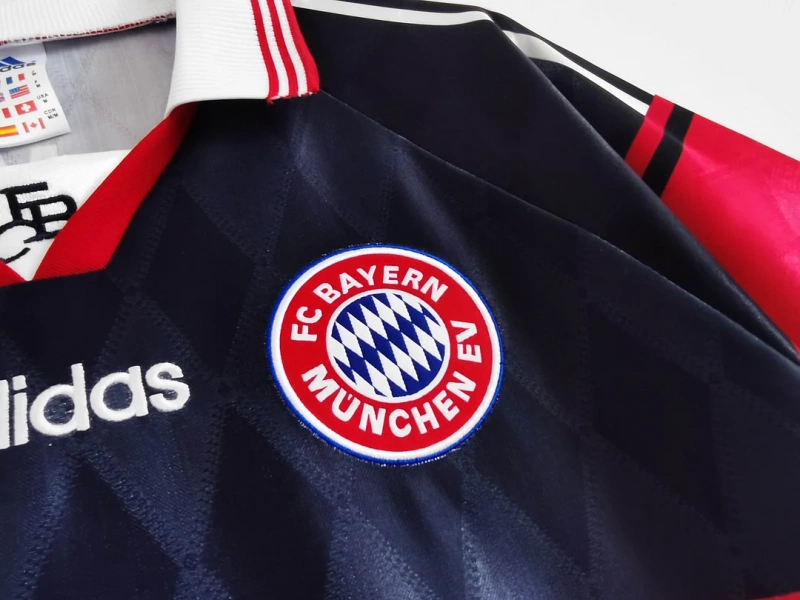 1997/1999 Retro Bayern Munchen Home Football Shirt