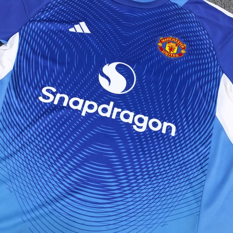 2025/2026 Manchester United Goalkeeper Football Shirt (Fan Edition)