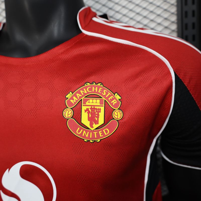 2025/26 Manchester United Home Football Shirt