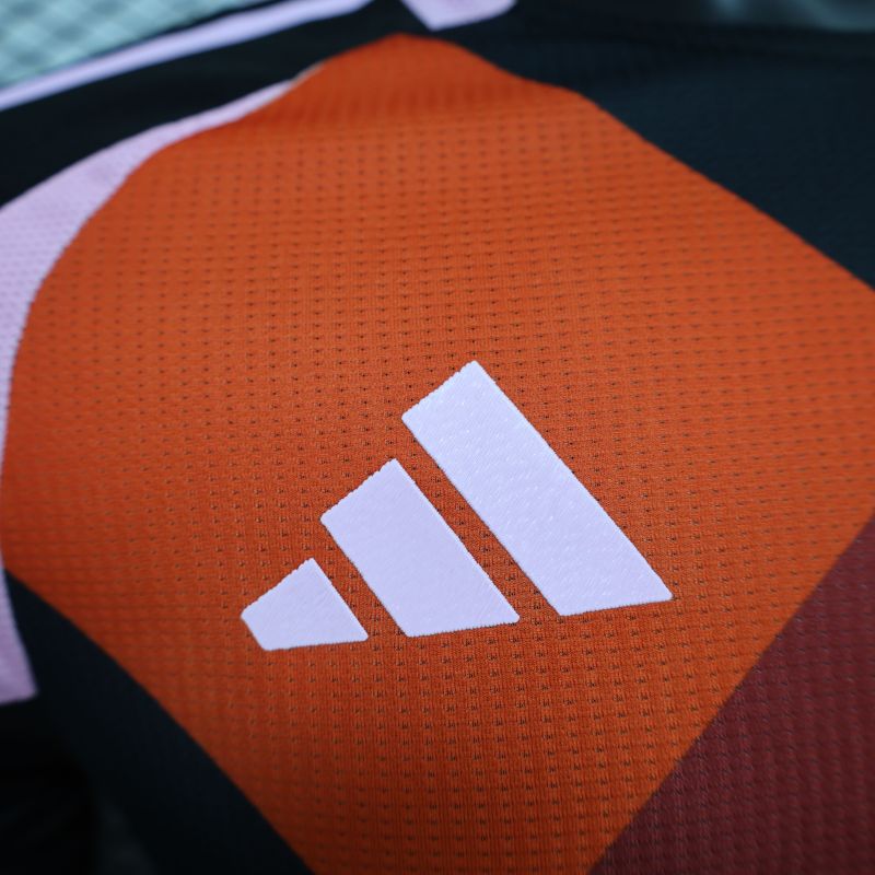 2024/2025 Player Edition FC Bayern Training Jersey Football Jersey