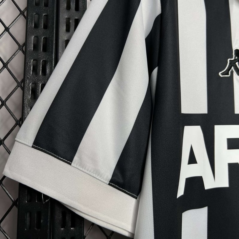 1984/1985 Retro Juventus Home Football Shirt