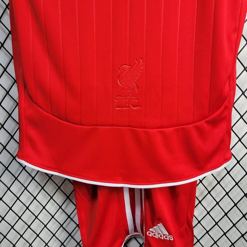 2006/2007 Retro Liverpool Home Football Shirt Kids Size