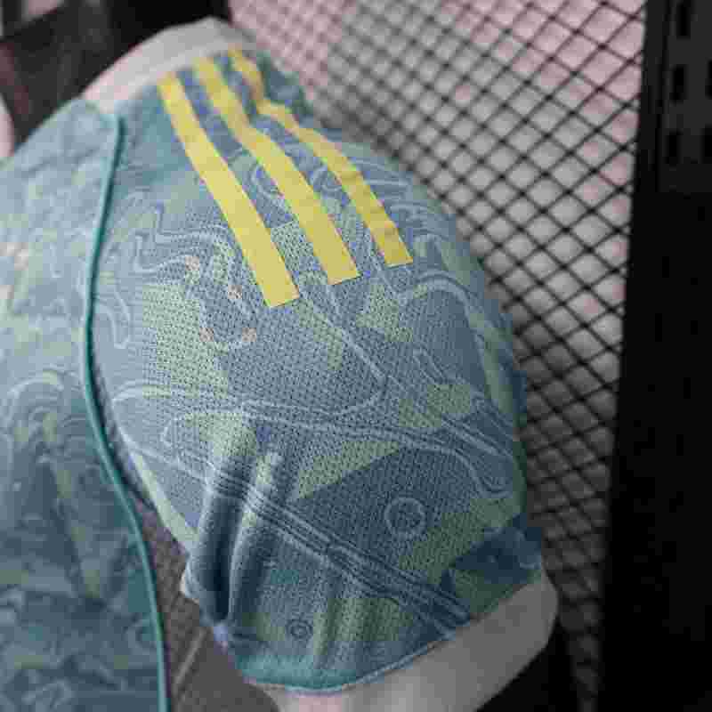 2025/2026 Juventus Authentic Away Football Shirt