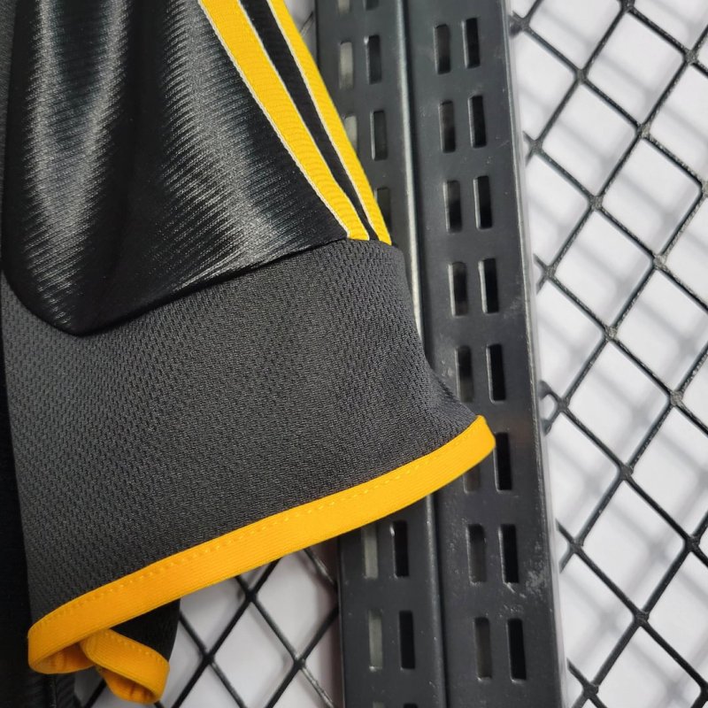 1999/2001 Retro Real Madrid Third Away Football Shirt