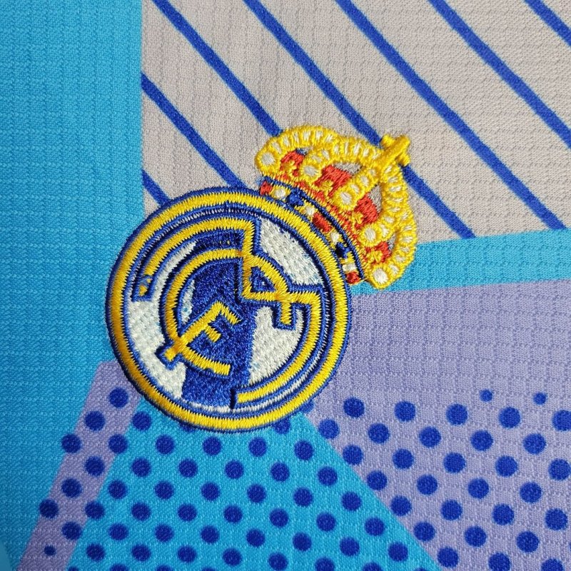 1:1 copy top quality 20242025 Real Madrid Goalkeeper Football Shirt Kids Size