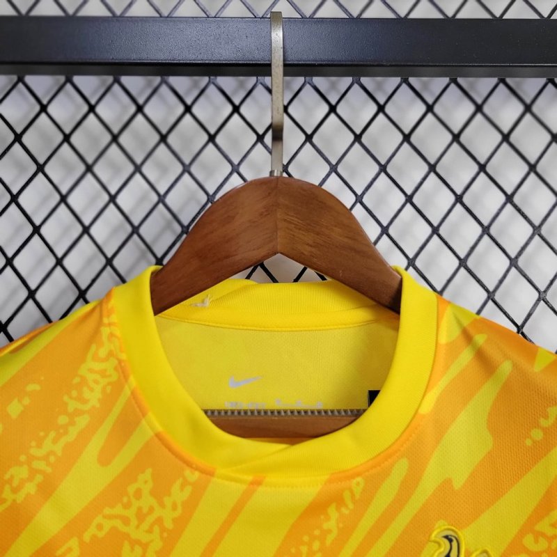 2024/2025 Tottenham Hotspur Goalkeeper Football Shirt Kids Size