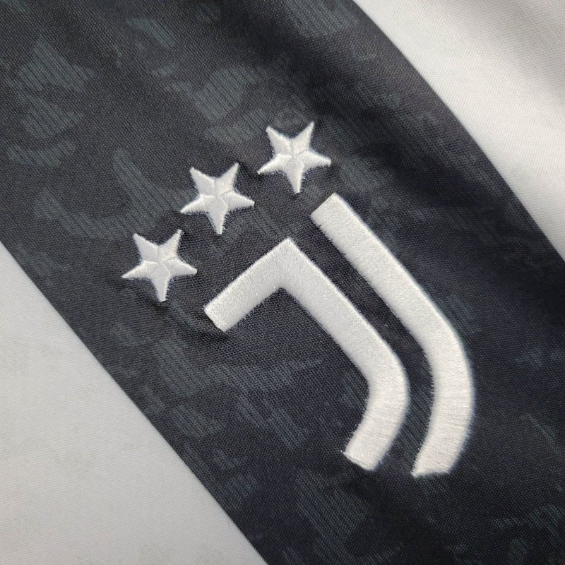 2024/2025 Juventus Home Football Shirt