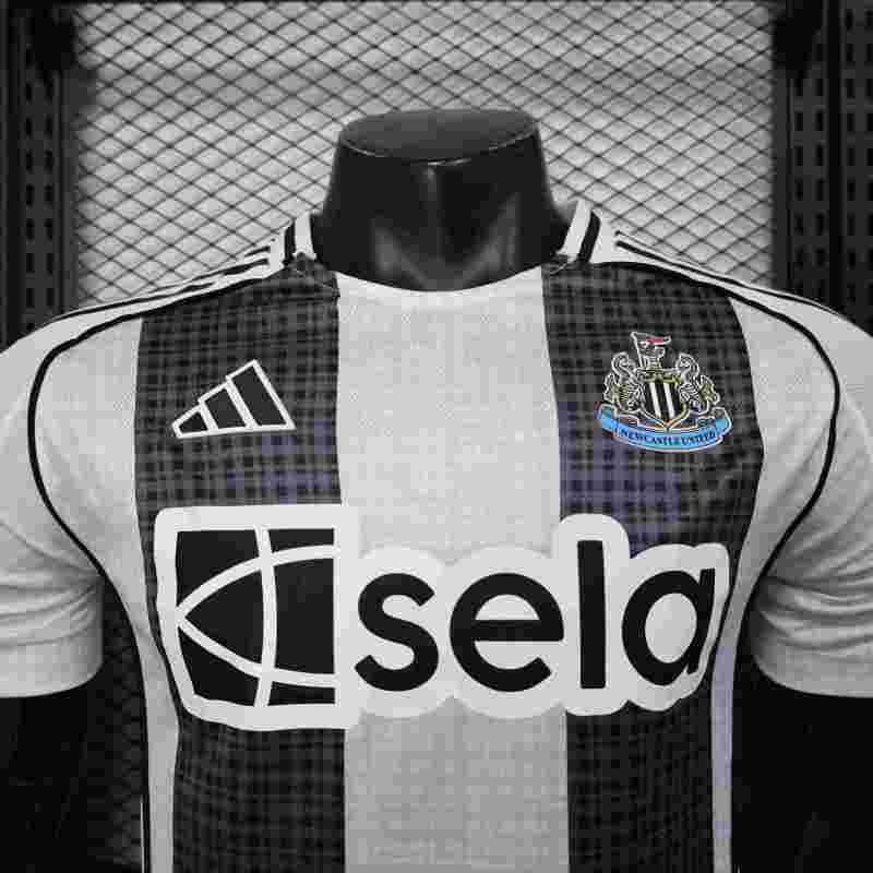 2025/2026 Newcastle United Home Football Shirt