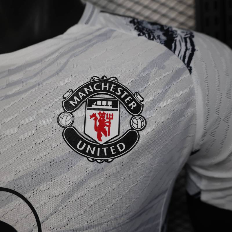 2025/26 Manchester United special edition football jersey
