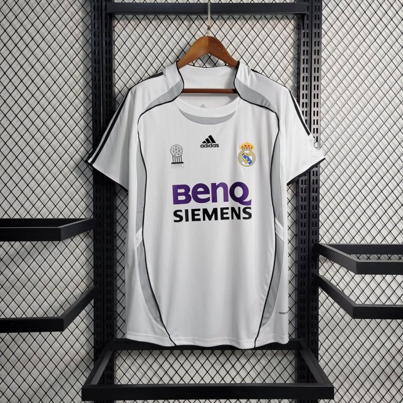2006/2007 Retro Real Madrid Home Football Shirt
