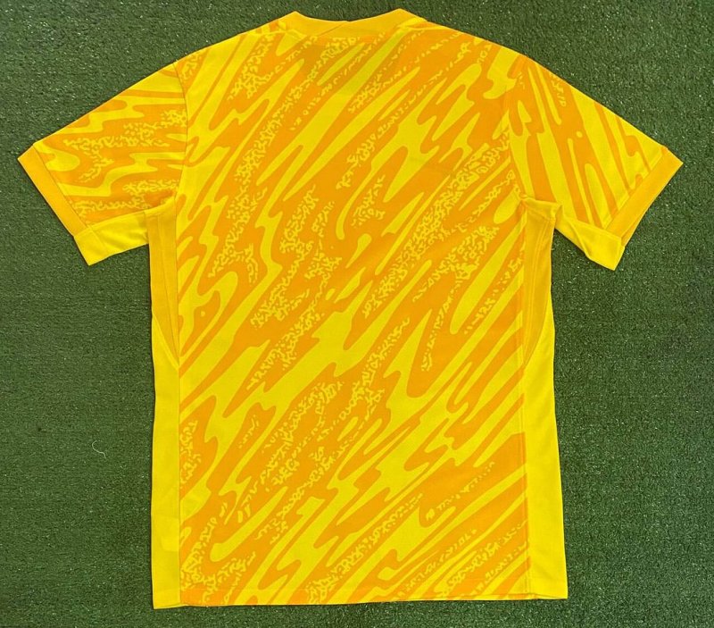 2024/2025 Tottenham Hotspur Goalkeeper Football Shirt