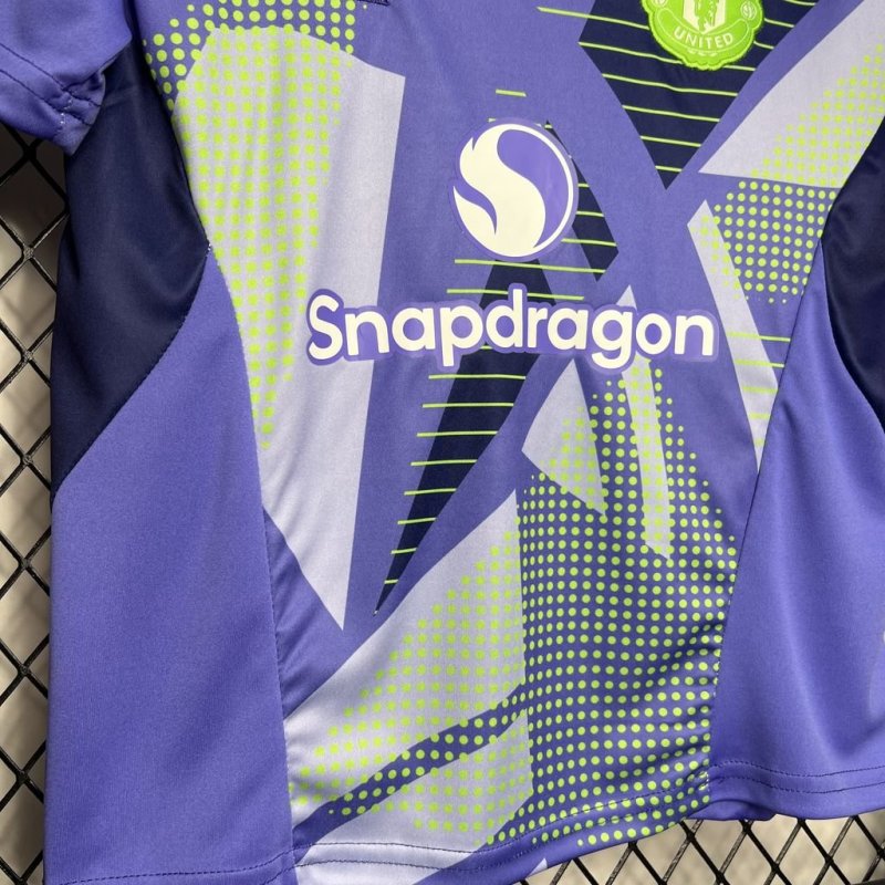 2024/2025 Manchester United Goalkeeper Soccer Shirt Kids size