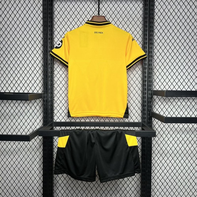 2024/2025 Wolverhampton Black Football Shirt