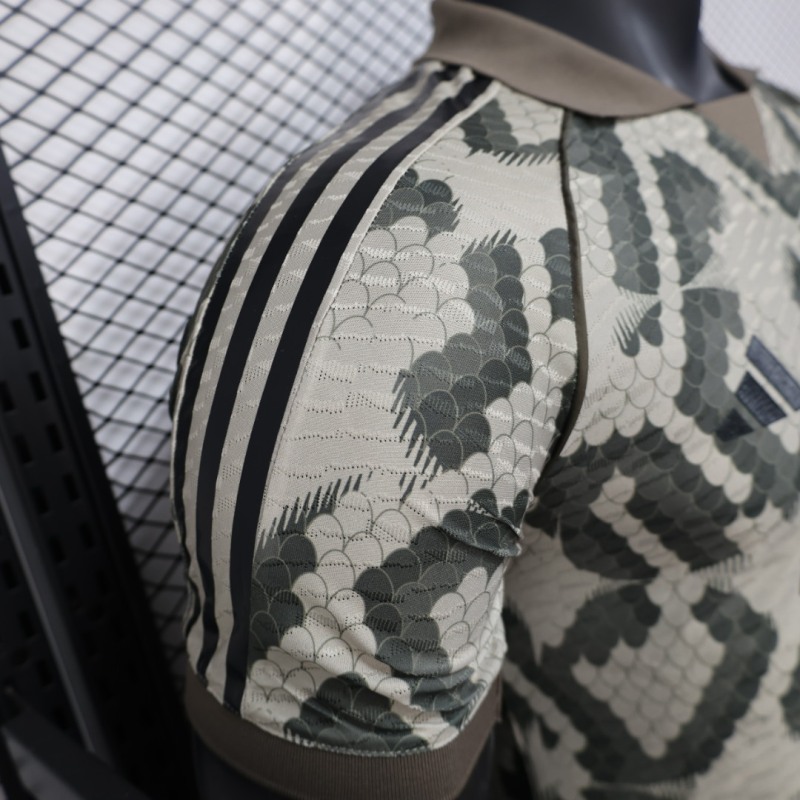 2025/26 Bayern Munich Special Edition Football Jersey