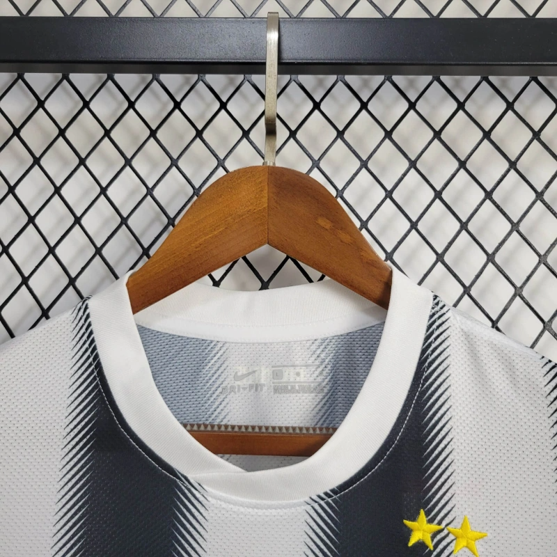 2011/2012 Retro Juventus Home Football Shirt