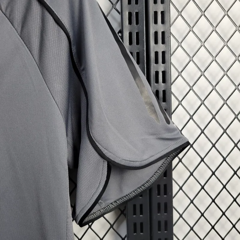 2005/2006 Retro Real Madrid Third Away Football Shirt