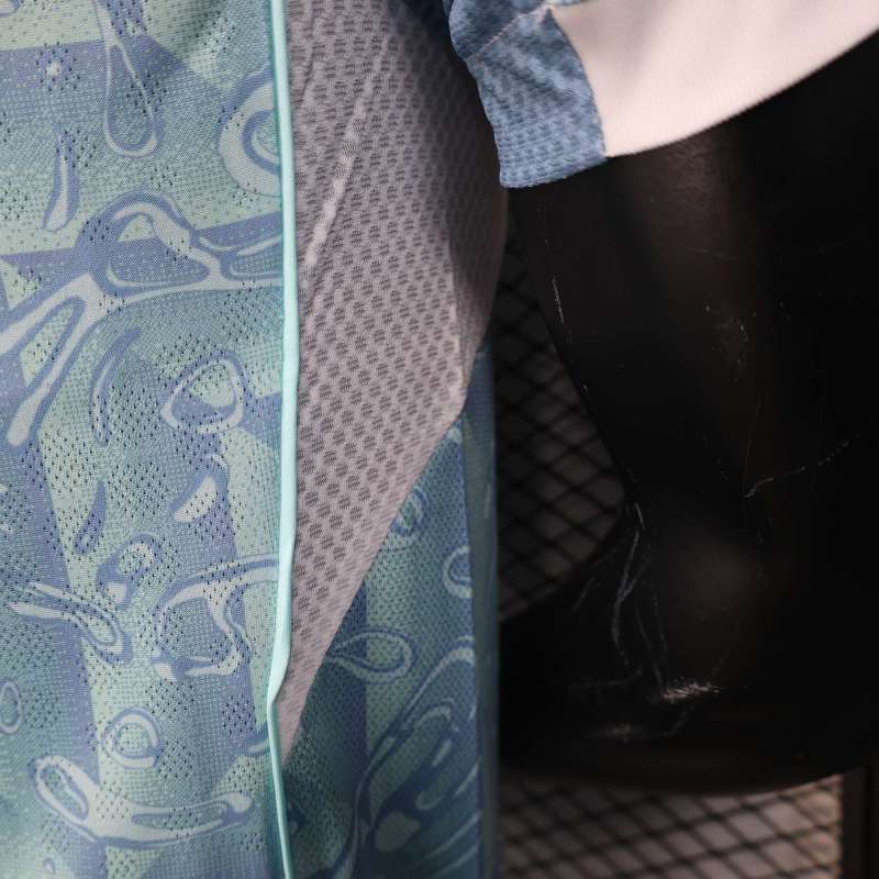 2025/2026 Juventus Authentic Away Football Shirt