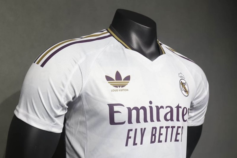 2024/2025 Player Version Real Madrid Joint Edition Football Shirt 1