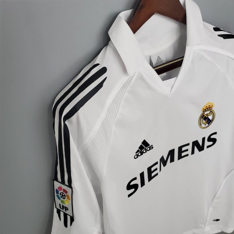 2005/2006 Retro Real Madrid Home Football Shirt