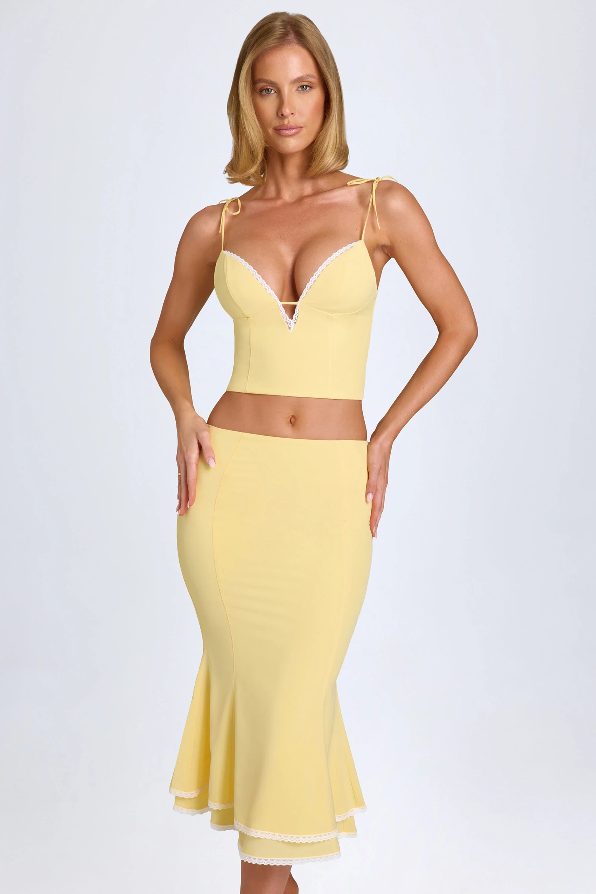 Lace-Trim Mid-Rise Midaxi Skirt in Pastel Yellow