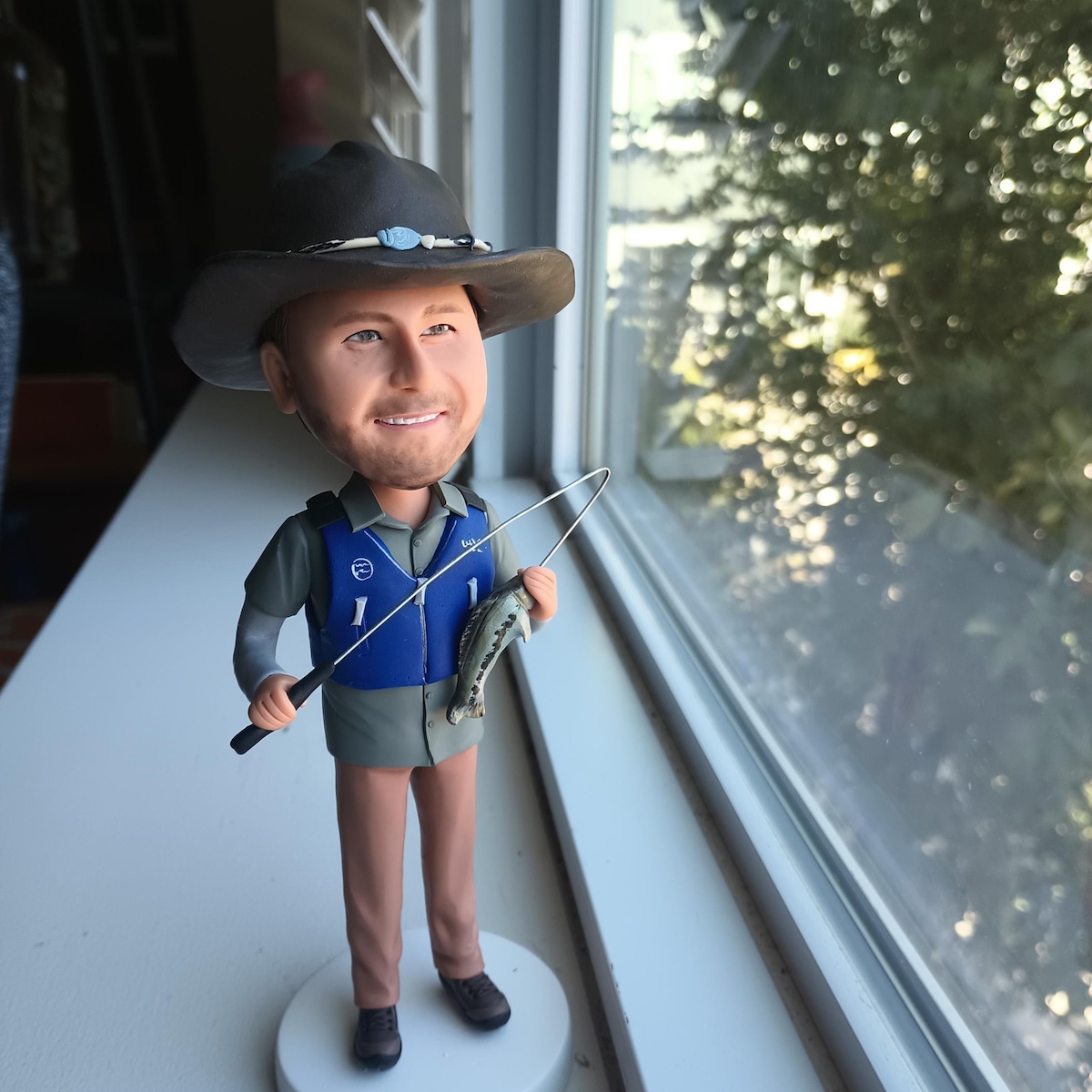 Custom fishing expert bobblehea-personalised fisherman exclusive souvenir/award,fisherman gifts.(ustomize the photos you want)