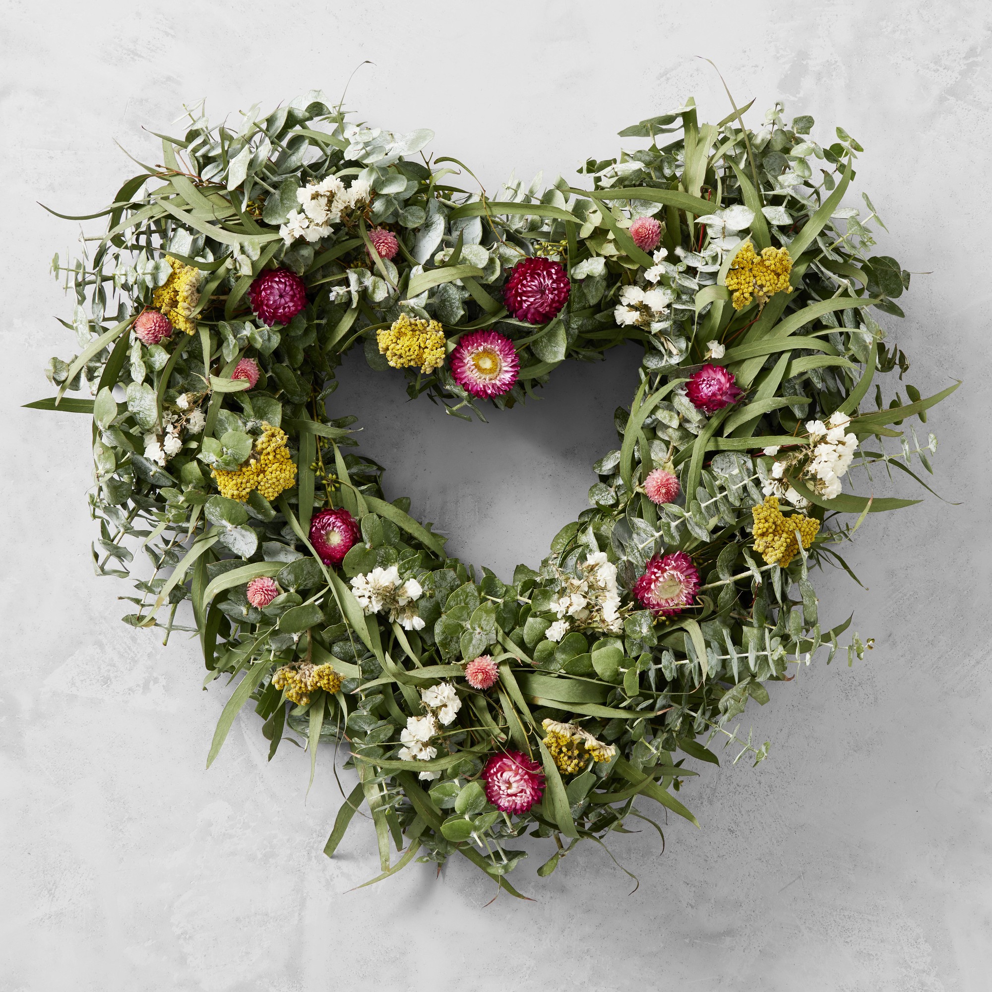 Eucalyptus Heart Live Wreath, 19