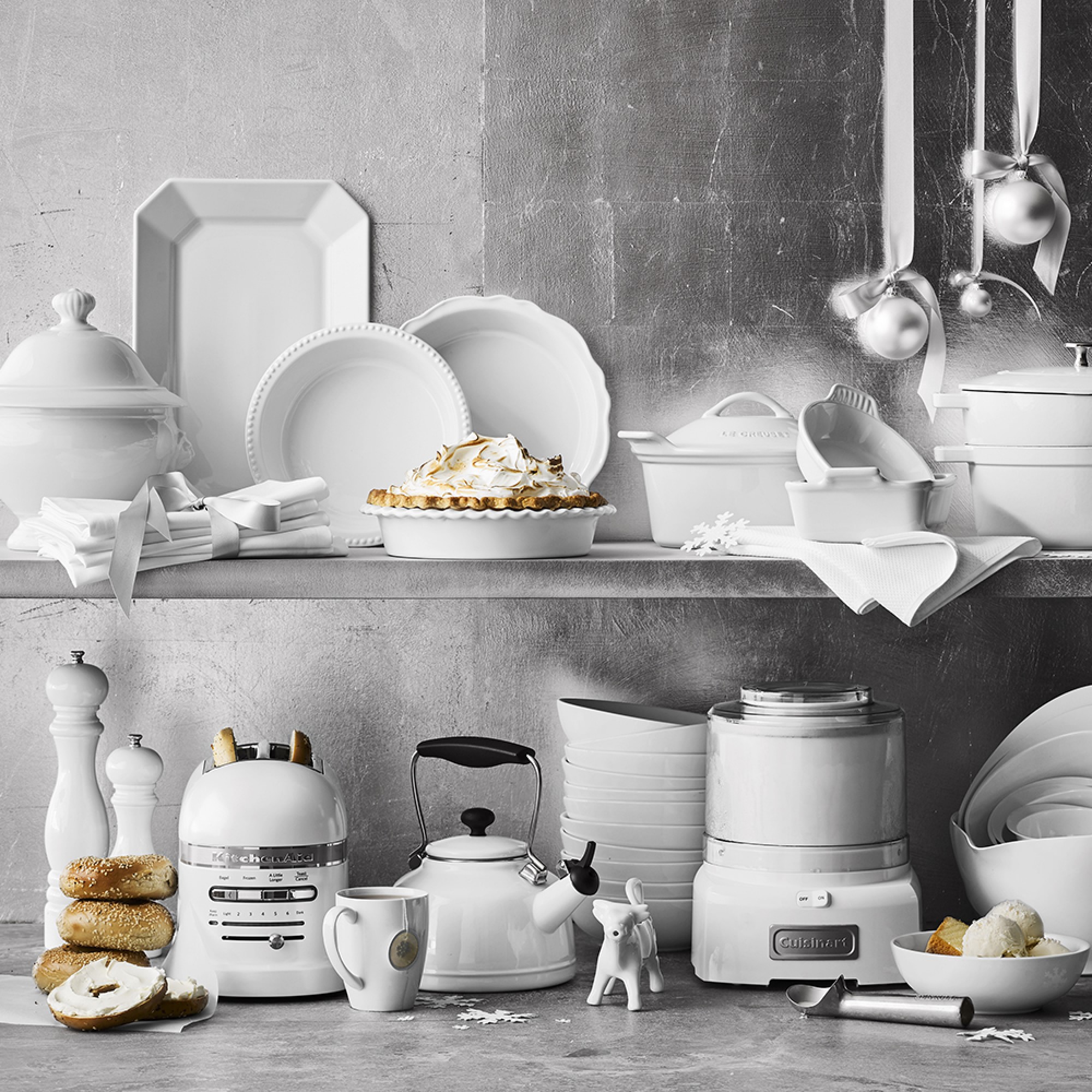 Peugeot Paris U Select Salt & Pepper Mills, White Lacquer