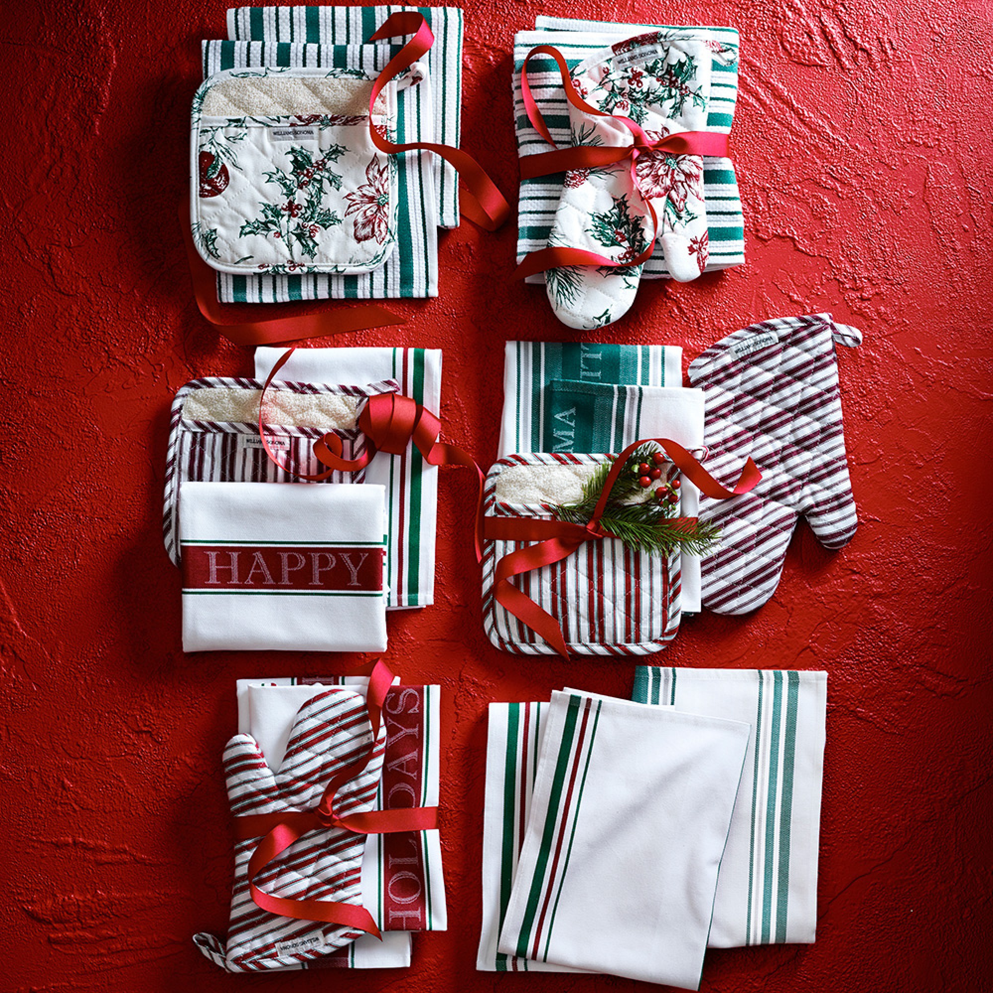 Williams Sonoma Classic Stripe Oven Mitt