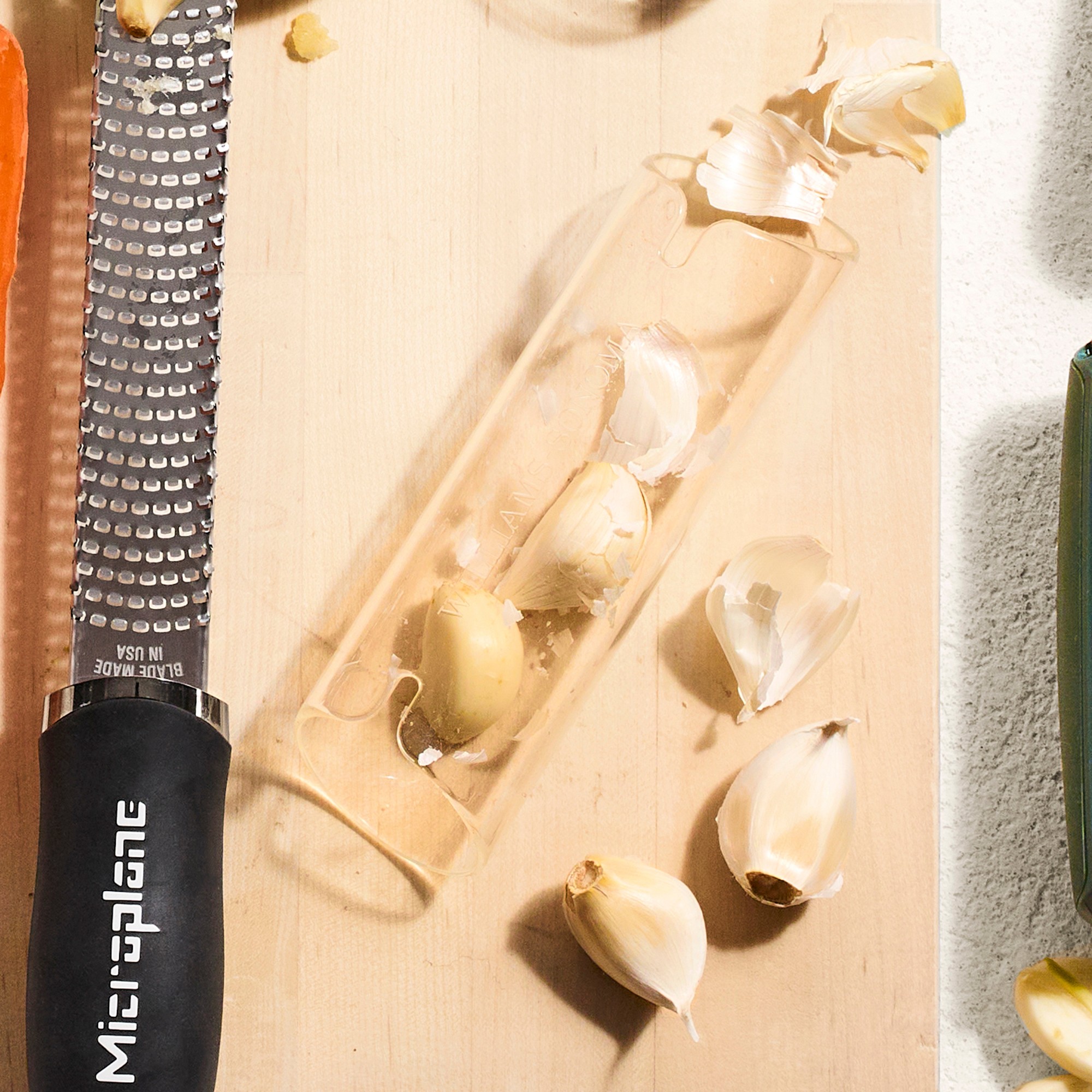 Williams Sonoma Garlic Peeler
