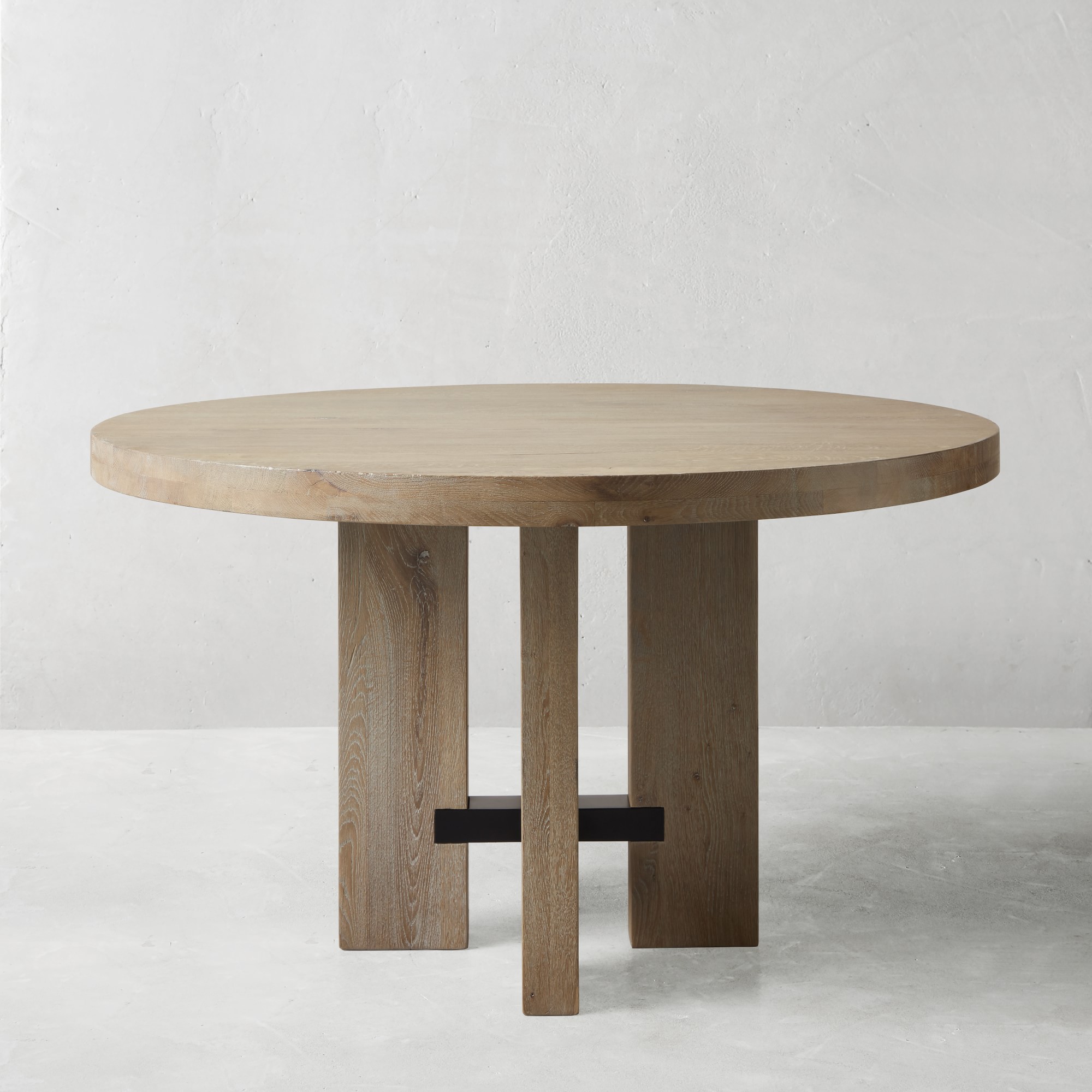 Montauk Round Dining Table (52)