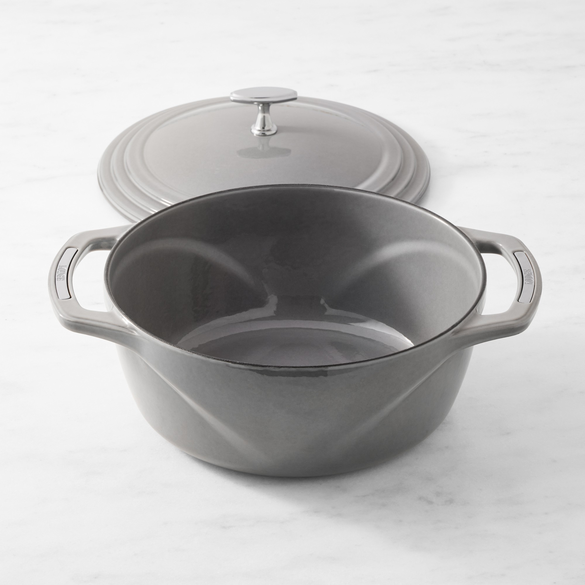 Lodge USA Enameled Cast Iron Dutch Oven