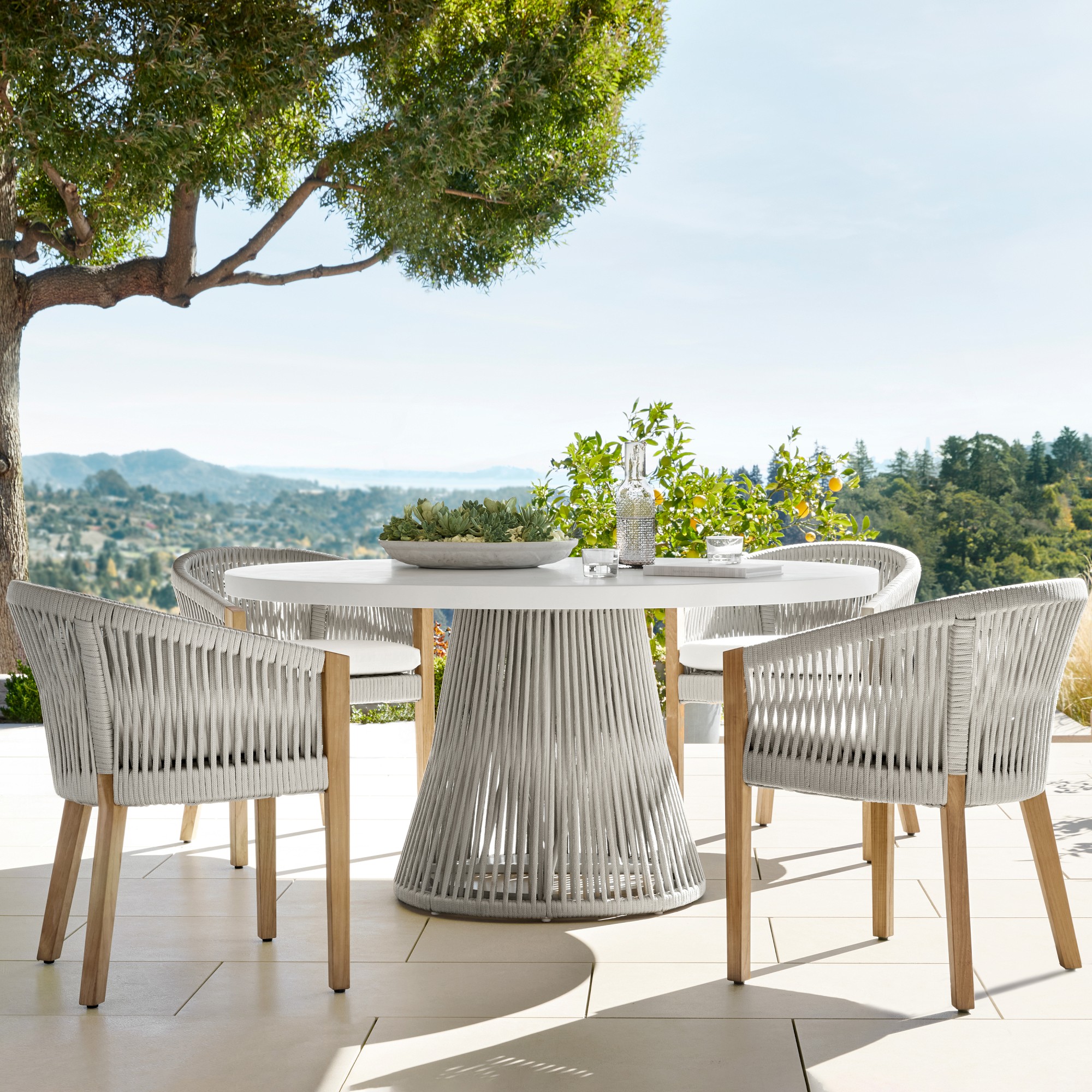 Pasadena Outdoor Fiberstone and Rope Round Dining Table (60)