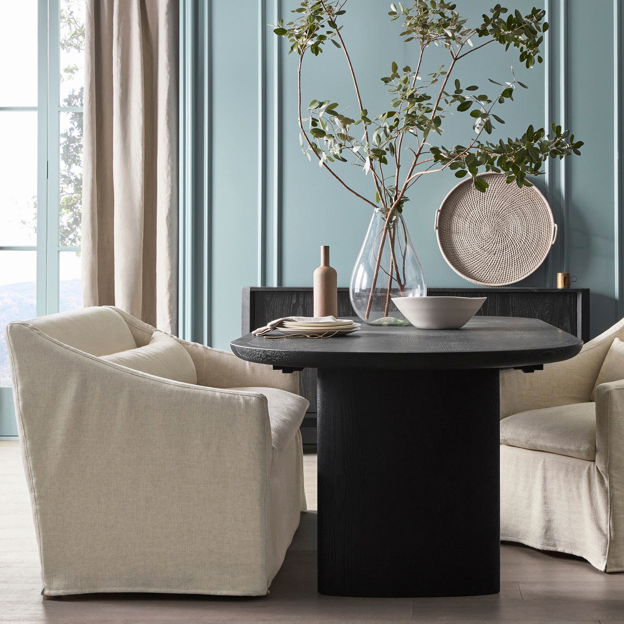 Radius Extendable Oval Dining Table (72-114)