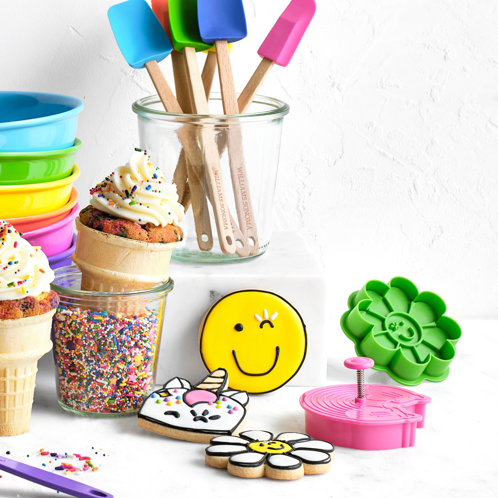 Williams Sonoma Flour Shop Impression Cookie Cutter Kit