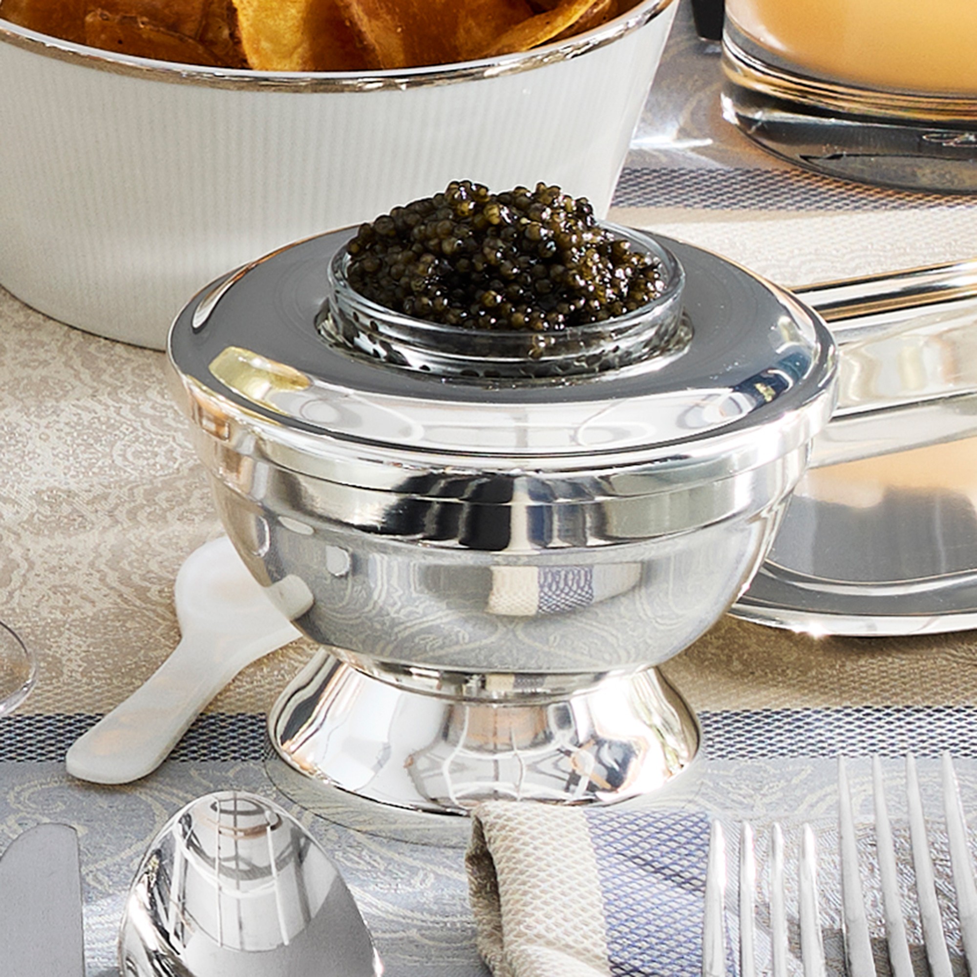 Jacquard Madrid Table Runner