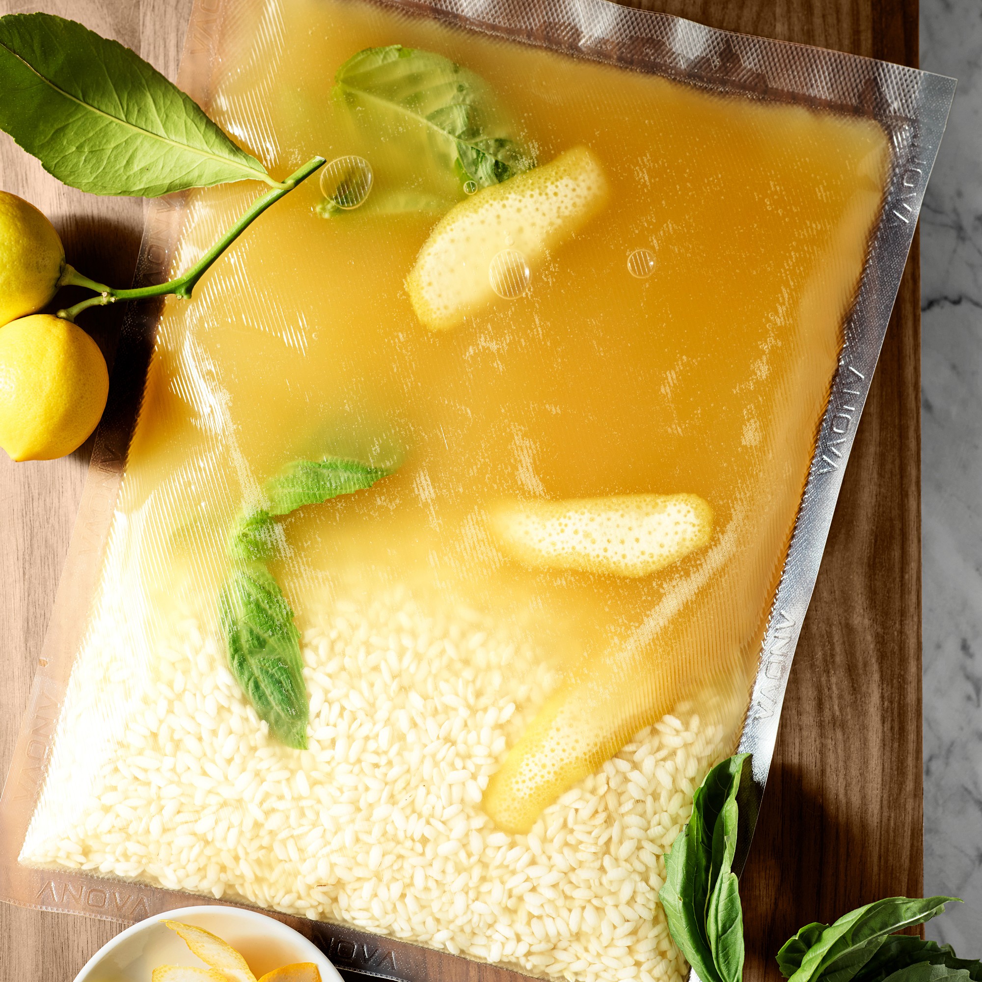 Anova Precision® Cooker 3.0 with Wi-Fi + Vacuum Sealer Pro