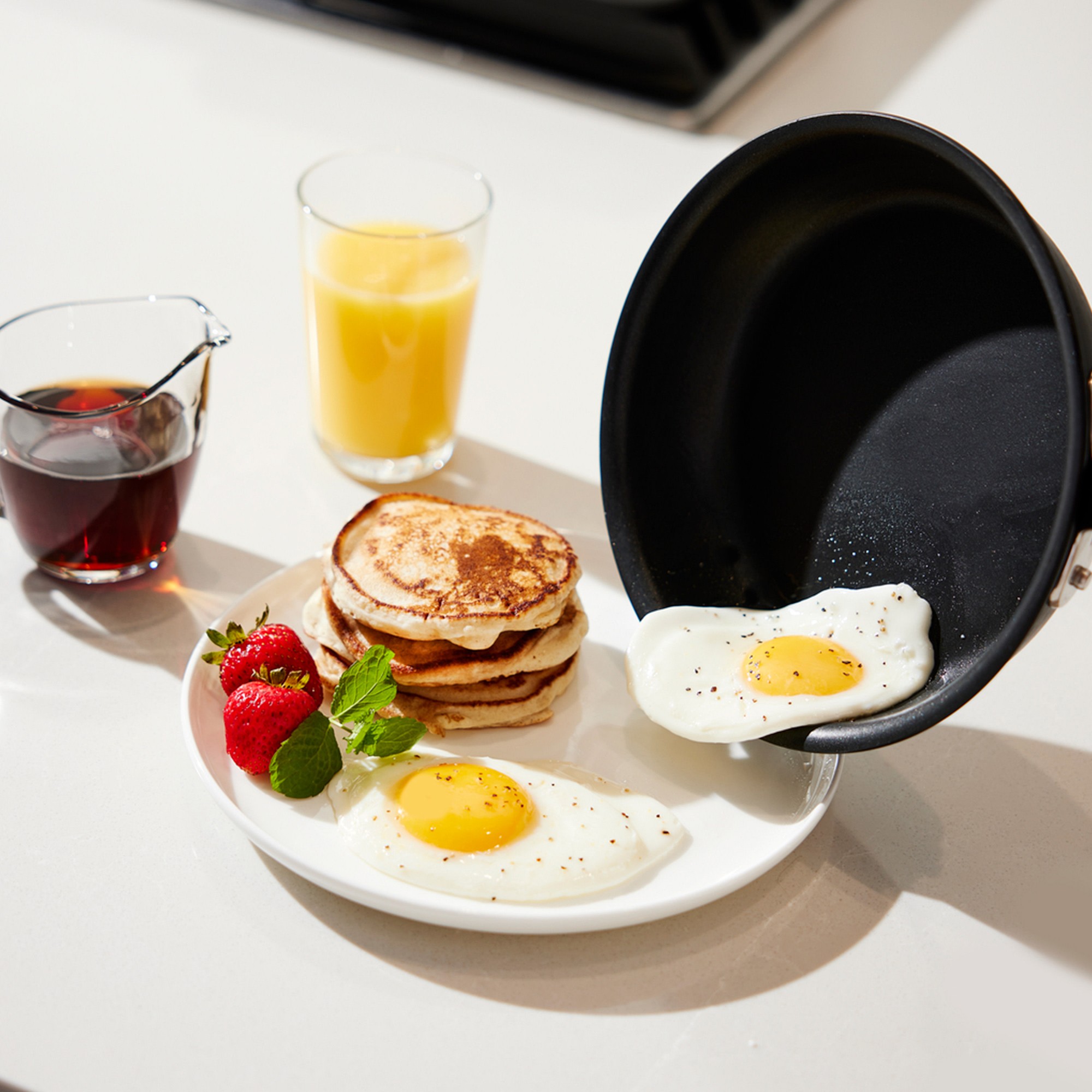 All-Clad NS™ Pro Nonstick Covered Fry Pan