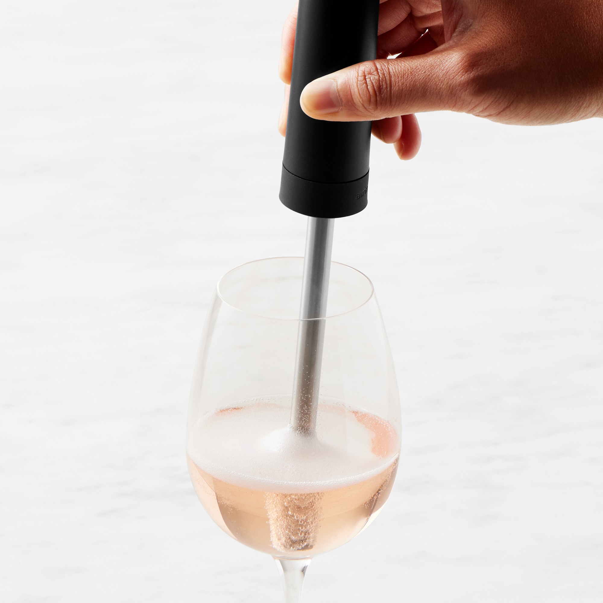 Airtender® Manual Wine Aerator & Perservation Set