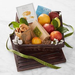 Manhattan Fruitier Organic Abundance Fruit, Cheese and Confection Gift Hamper