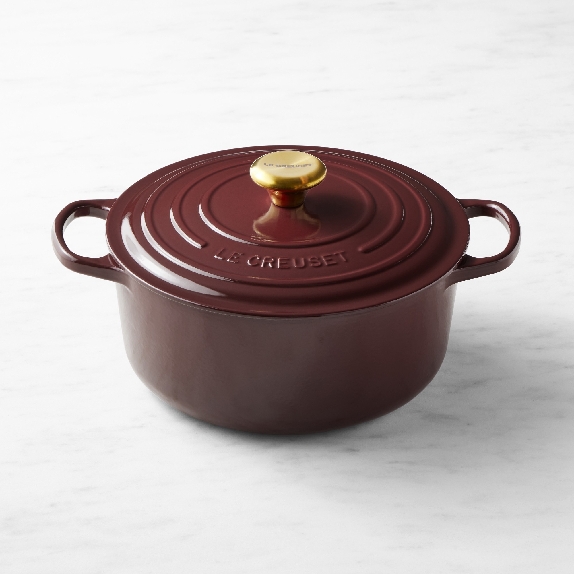Le Creuset Signature Enameled Cast Iron Round Dutch Oven