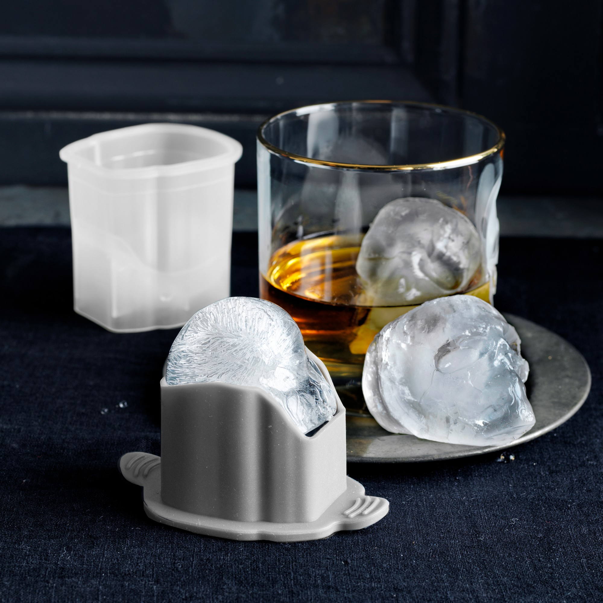 Williams Sonoma Skull Ice Mold, Set of 2