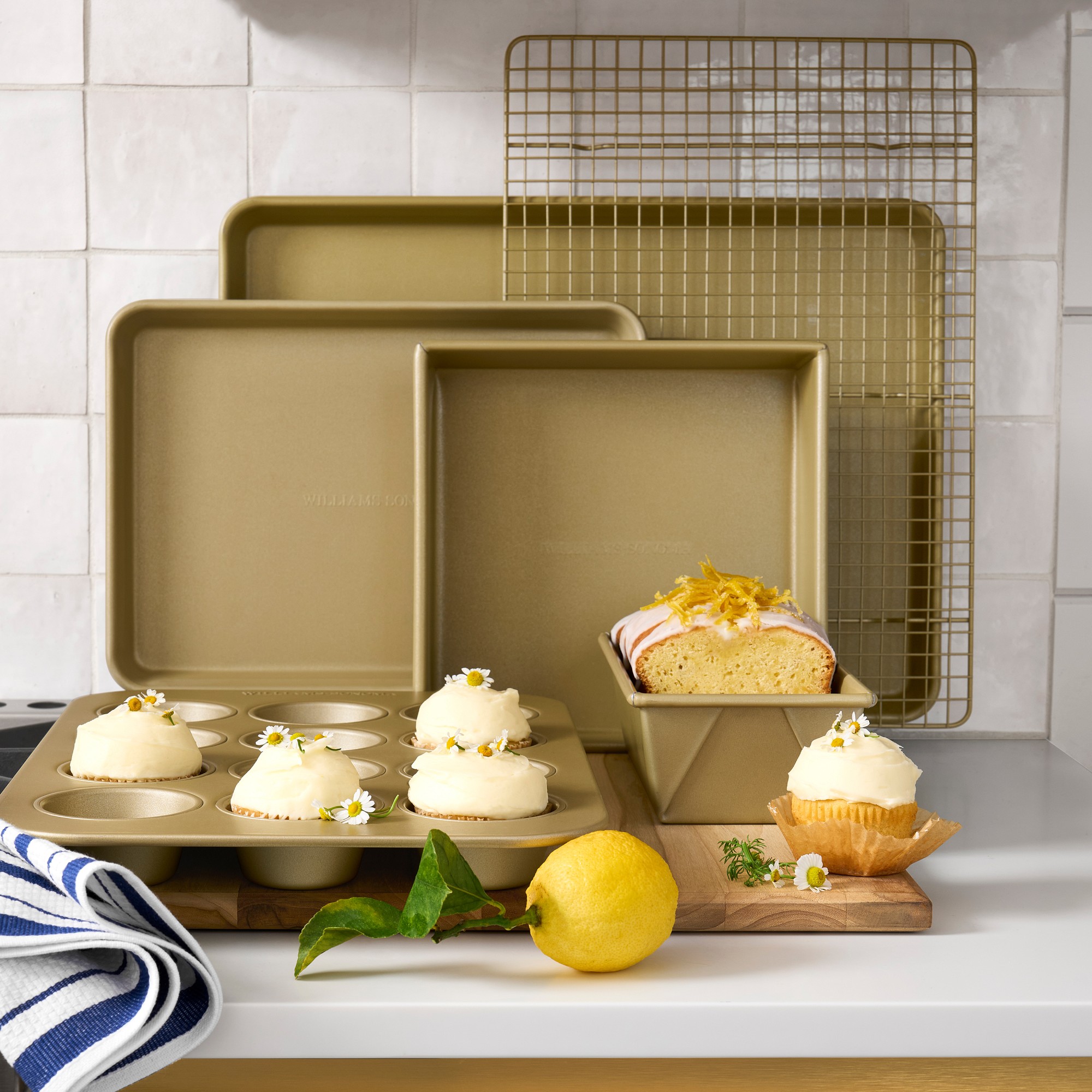 Williams Sonoma Goldtouch® Pro Nonstick Bakeware, Ultimate Set of 6