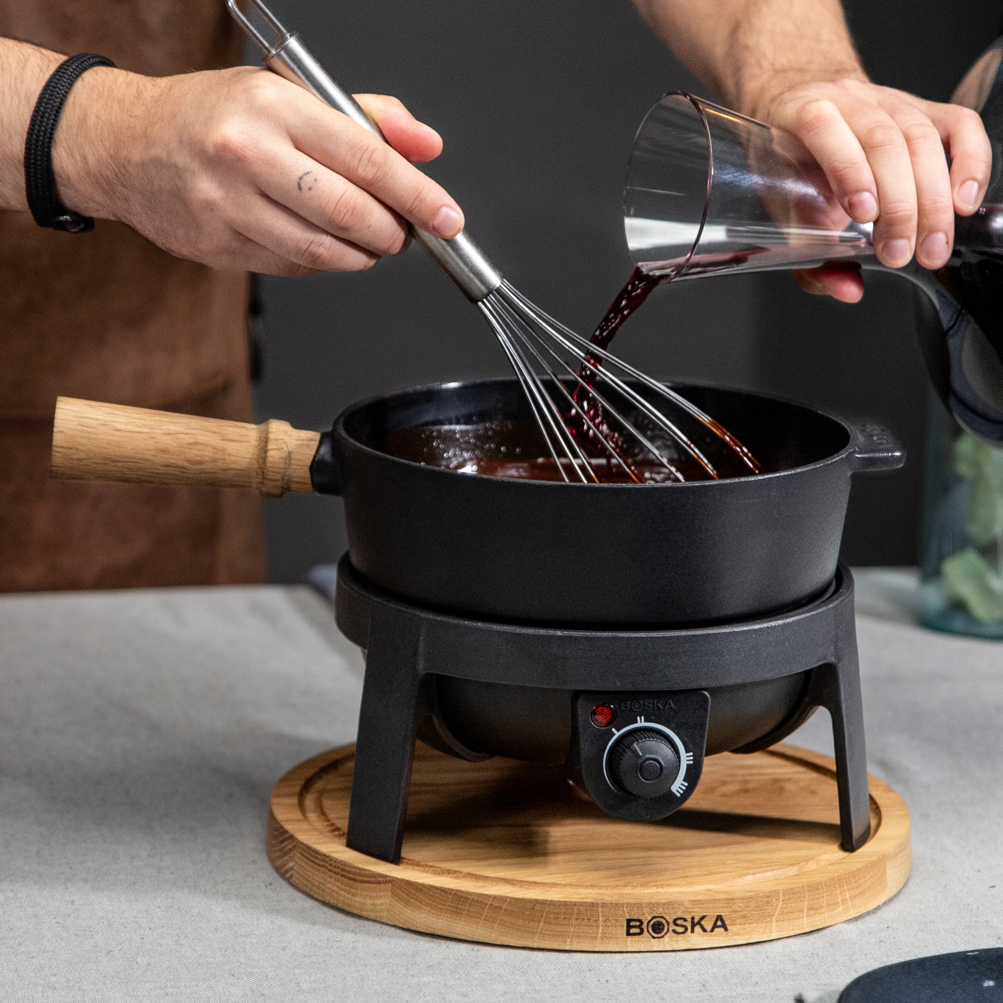Boska Cast Iron Electric Fondue Set Pro