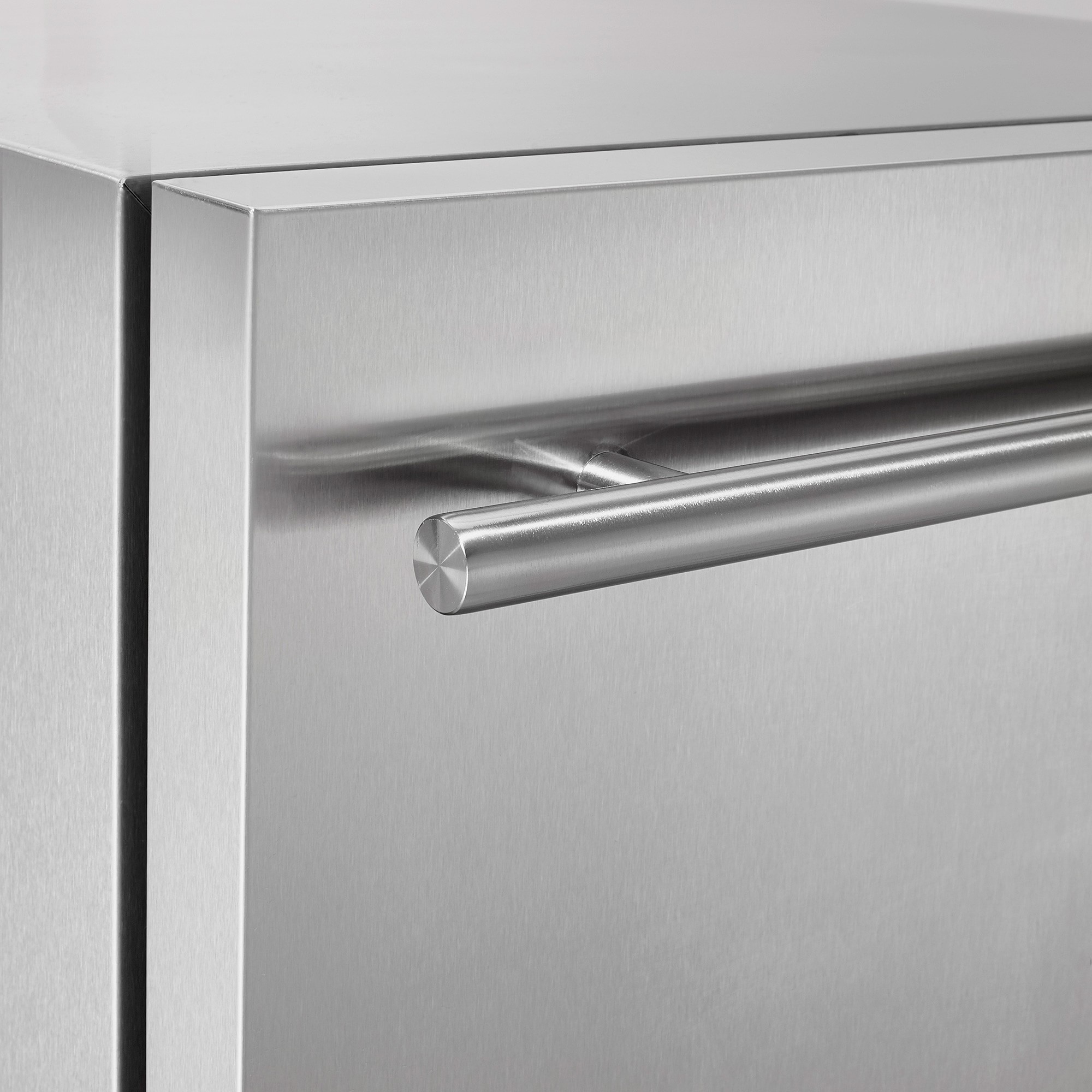 Wine Enthusiast Outdoor Wine & Beverage Center