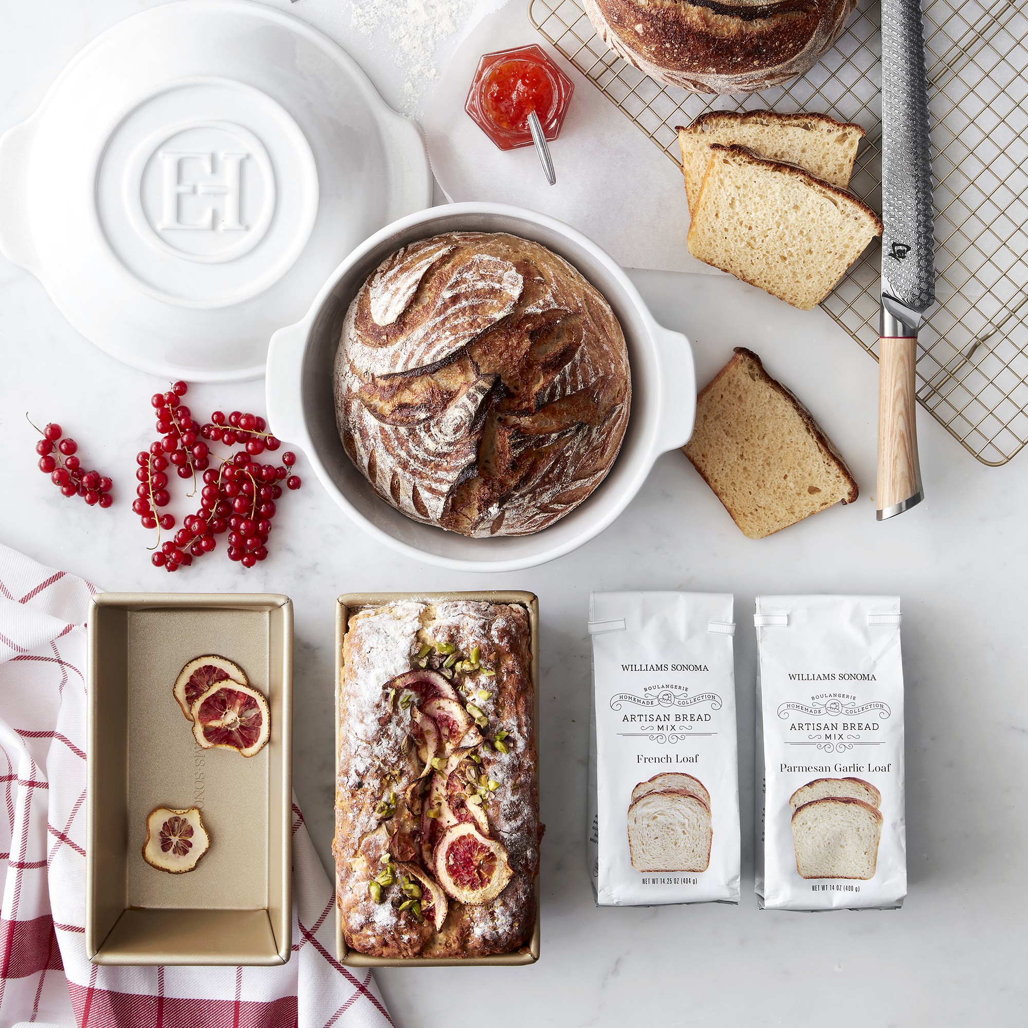 Williams Sonoma Goldtouch® Pro Nonstick Loaf Pan