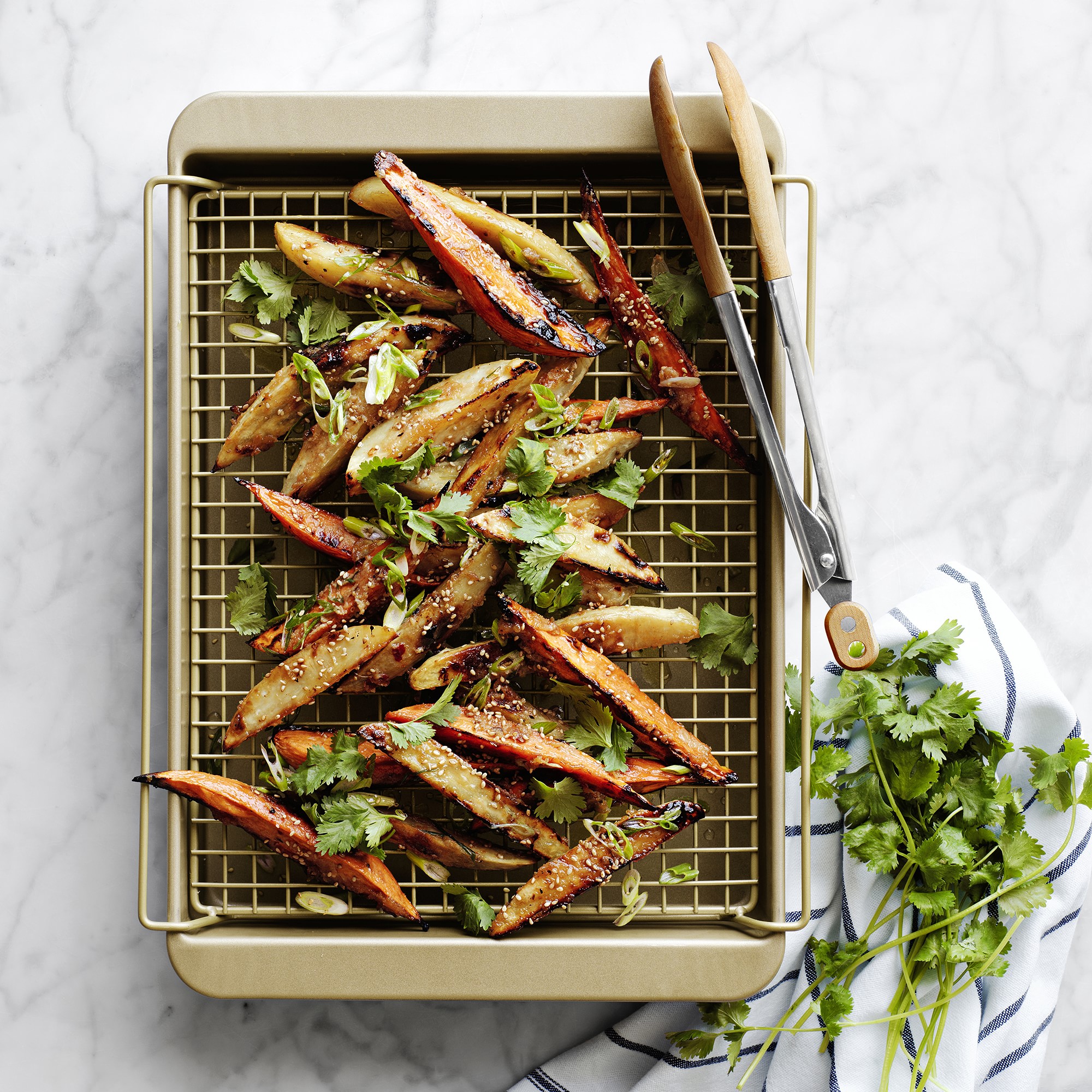 Williams Sonoma Goldtouch® Savory Roasting Set with Lasagna Pan & Rack