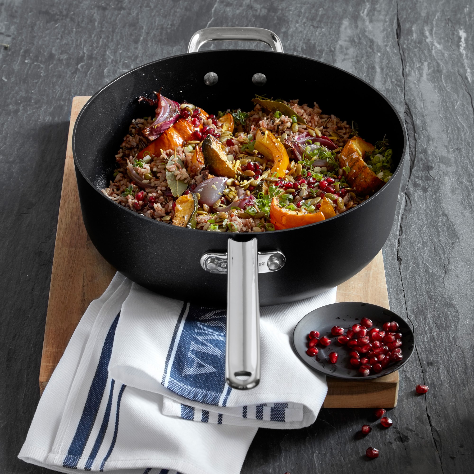 SCANPAN® TechnIQ Nonstick Braiser Saute Pan, 6-Qt.