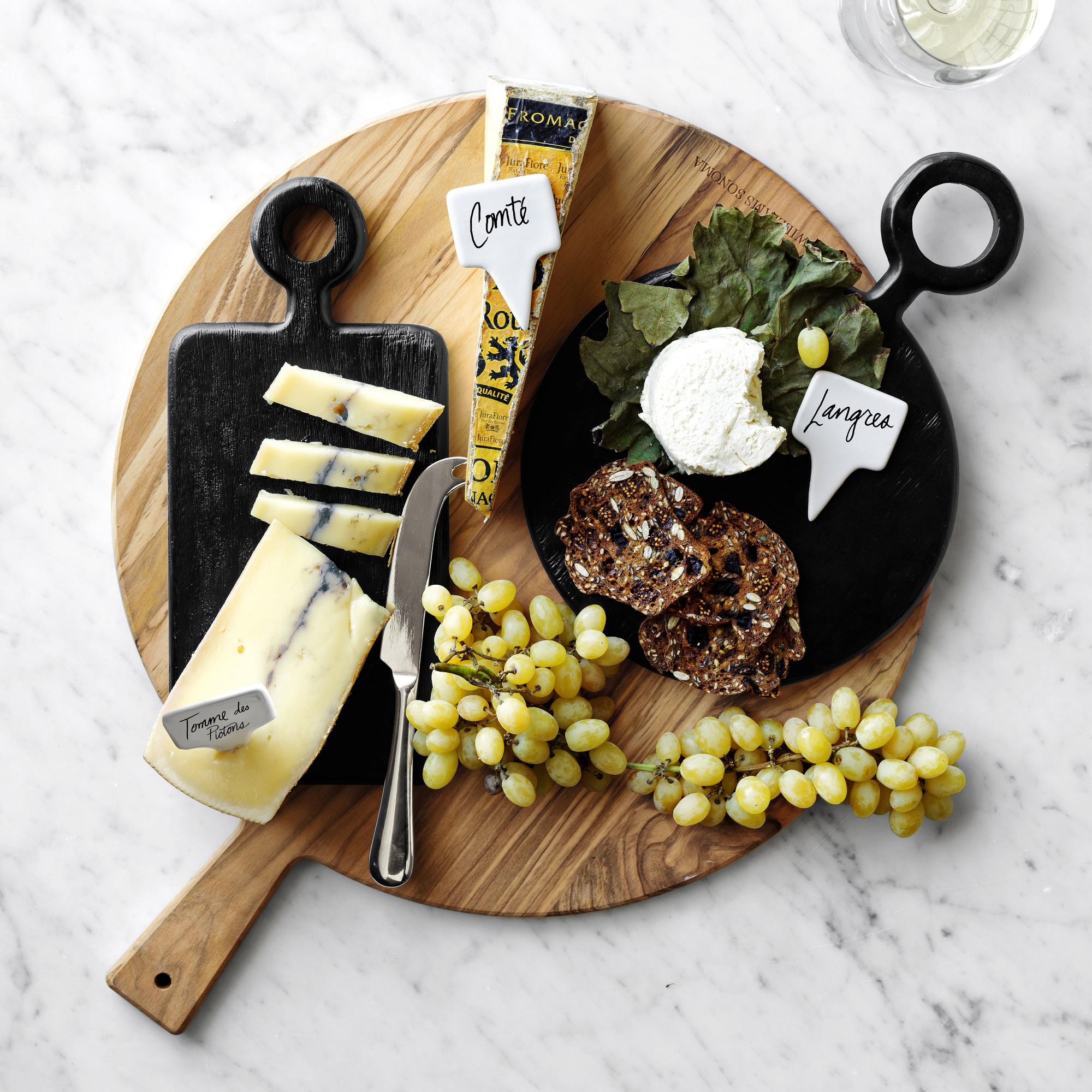 Olivewood Round Cheese Board with Cheese Knives