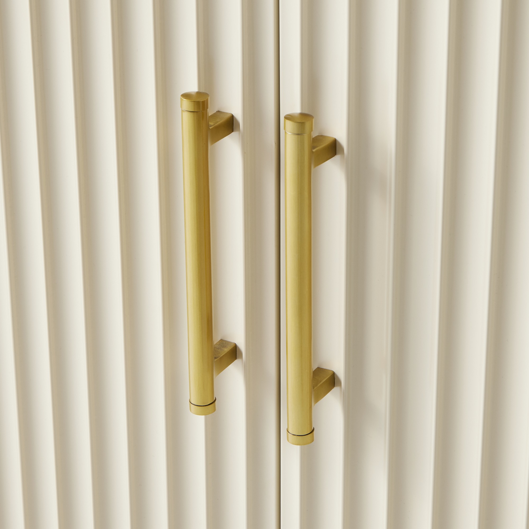 Lewis Bar Cabinet (36)